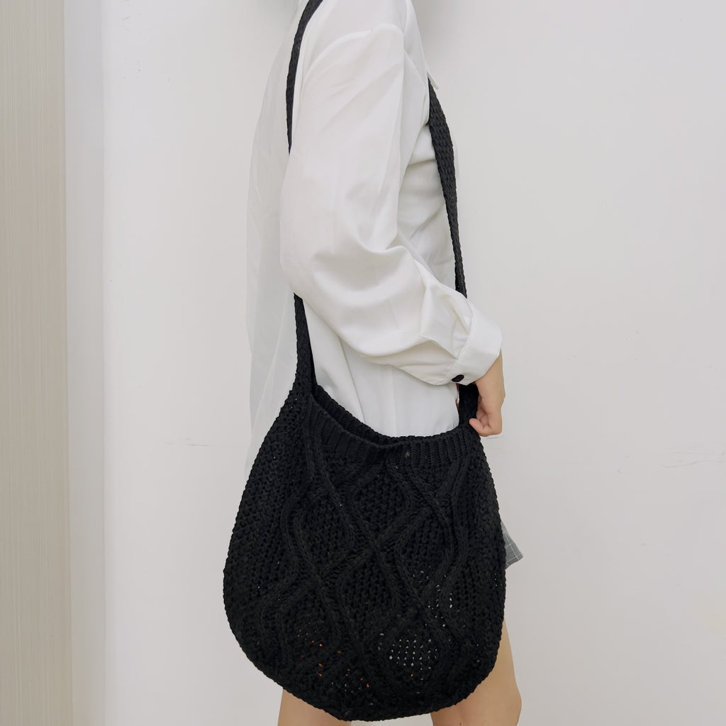 Knitted Twist Tote Bag – Retro Woven Shoulder Bag for Women