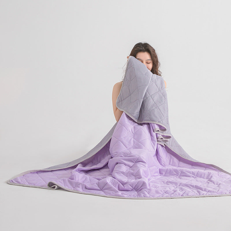 Luxury Cooling Blanket - Lightweight Breathable Comforter for Hot Sleepers, King and Queen Size