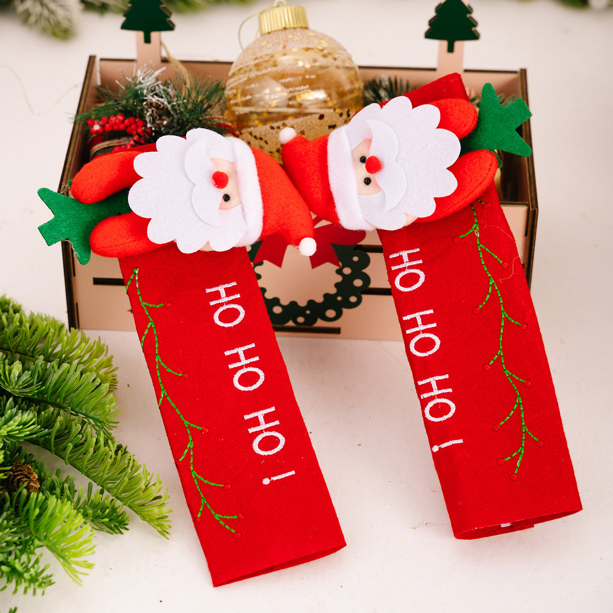 Christmas Handle Cover Gloves - Festive Fridge & Door Handle Decoration in 3 Designs