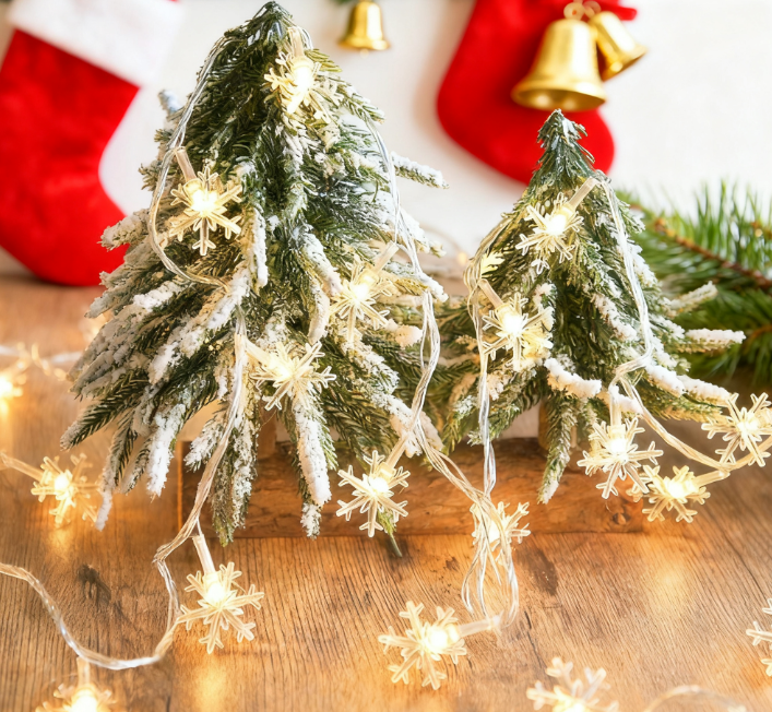 Christmas Snowflake LED Light String - Warm White Festive Lights (Battery or USB)