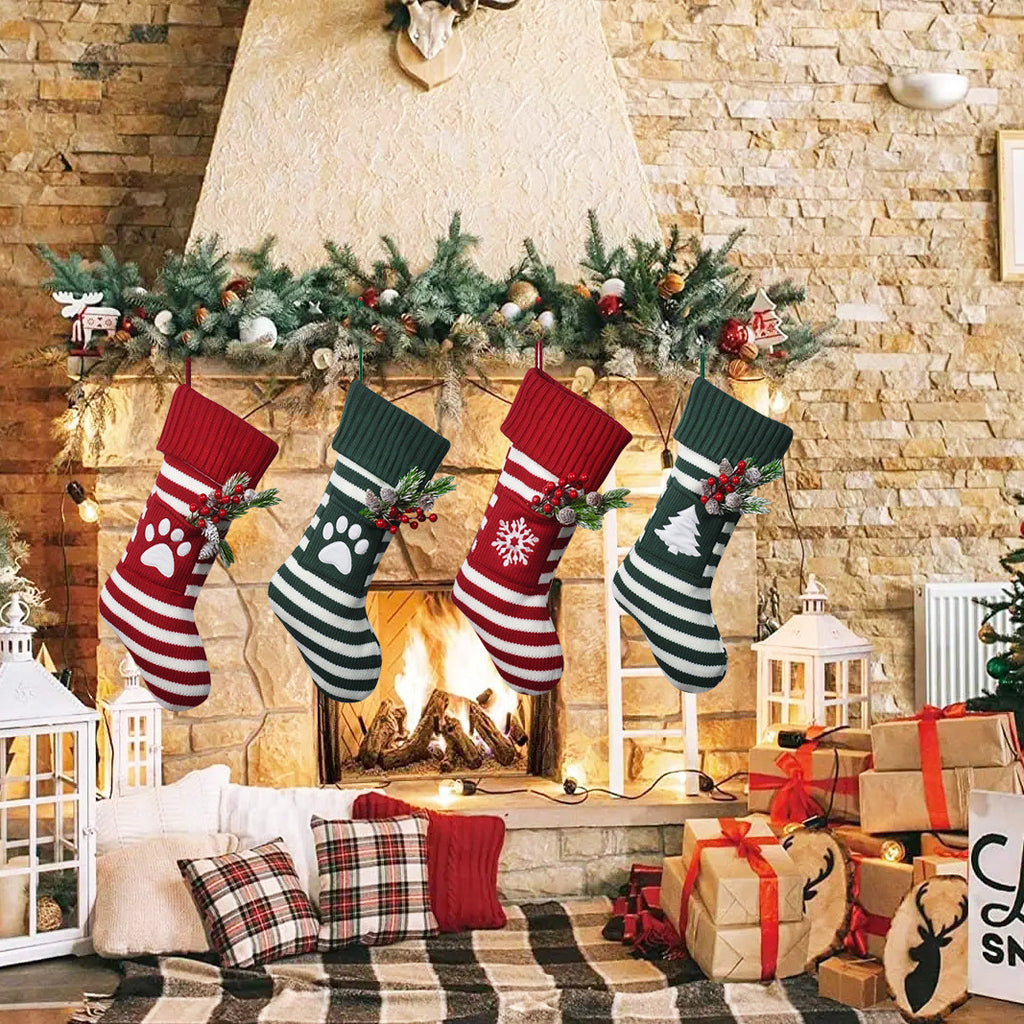 Christmas Pet Stocking Gift Bag - Large Cat & Dog Christmas Sock in 4 Festive Designs (20x46cm)