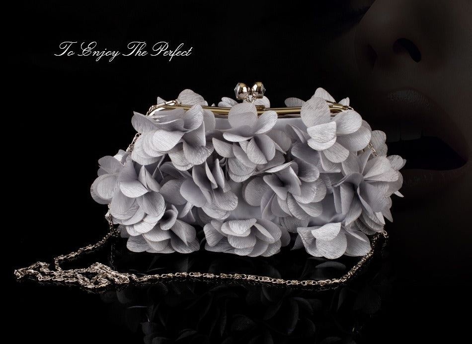 Silk Evening Handbag – Elegant Formal Clutch for Occasions & Cheongsam